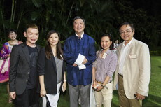 Alumni_Mid-Autumn_Festival_Fundraising_Garden_Party_075.jpg