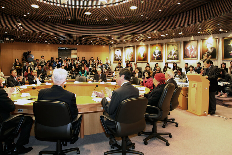 The lecture attracted a full-house audience