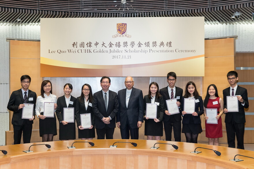 Recipients of Wei Lun Foundation Scholarships for the Faculty of Medicine 
