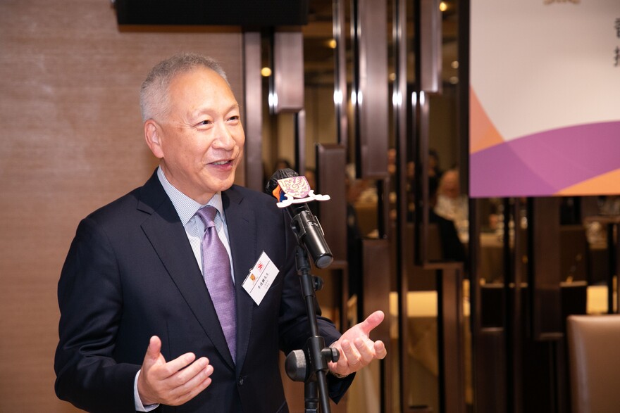 Mr William Lee delivers an address at the ceremony.
