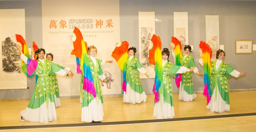 Chinese fan dance performed by students from the US, Canada, Europe and the mainland.