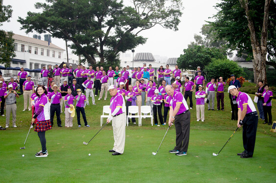Tee-off Ceremony performed by (from left) Mrs Carol Tsang, Dr Yeung Ming-biu, Professor Michael Hui and Mr Stewart Cheng